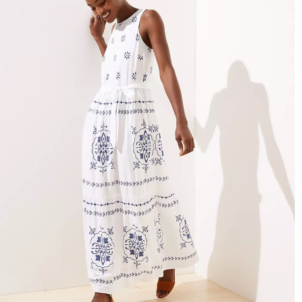 LOFT blue and white belted maxi dress faux embroidery pattern size Large